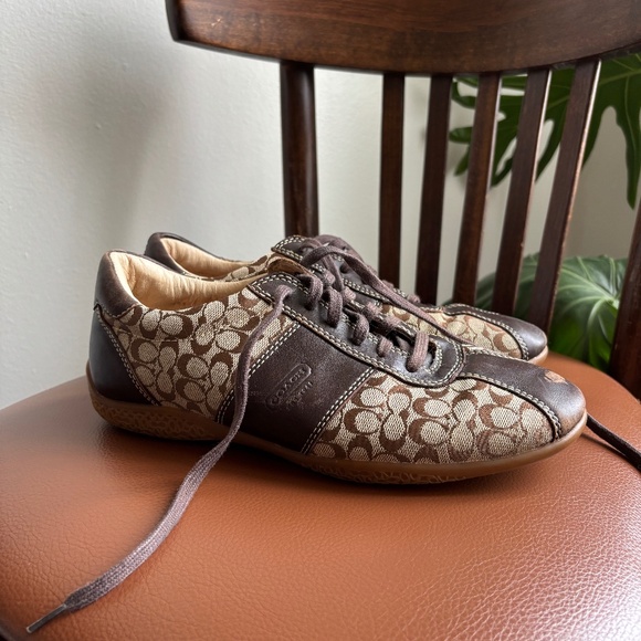 COACH NOELLA CREAM/BROWN SNEAKER SHOE (SIZE 7) - Picture 1 of 3
